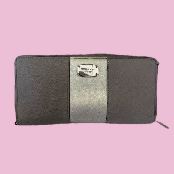 Michael Kors Handbags - Michael Kors MET CENTER STRIPE WALLET